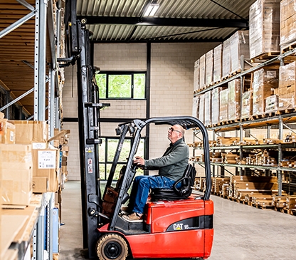 Groenendijk-Licht-magazijnmedewerker-416x365